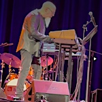 Jordan Rudess Brings MIT's JAM_BOT to life